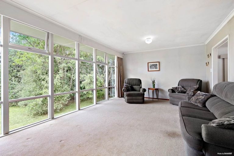 Photo of property in 28 Parry Road, Mount Wellington, Auckland, 1062