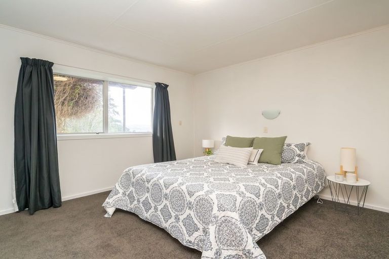 Photo of property in 72 Centennial Avenue, Helensburgh, Dunedin, 9010
