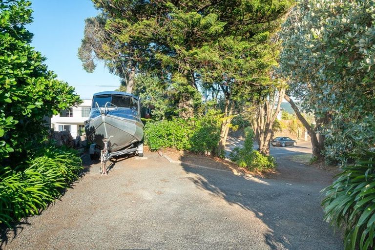 Photo of property in 55a Wharemauku Road, Raumati Beach, Paraparaumu, 5032