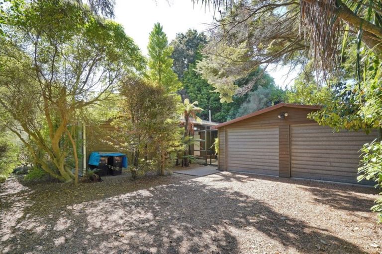 Photo of property in 20 Woodend Road, Woodend, 7610