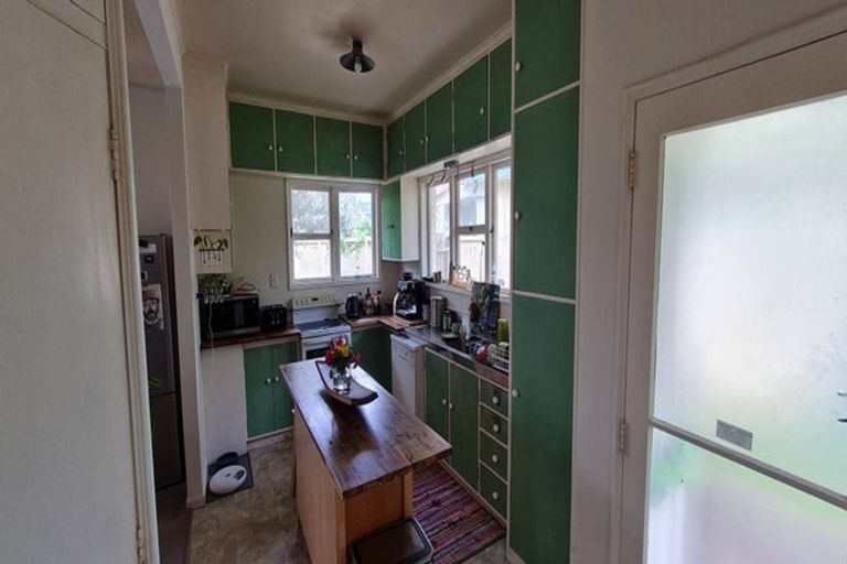 Photo of property in 1a Richard Avenue, Bucklands Beach, Auckland, 2012