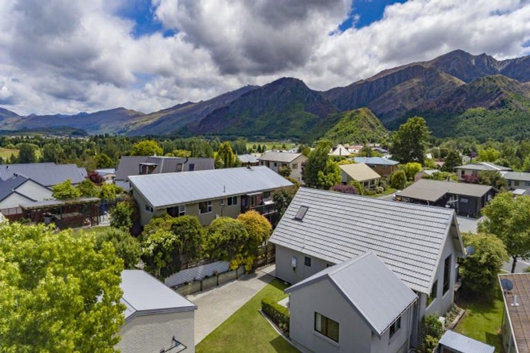 Photo of property in 27 Hood Crescent, Arrowtown, 9302