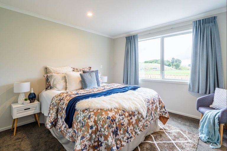 Photo of property in 3 Tapuhikura Street, Waikanae, 5036