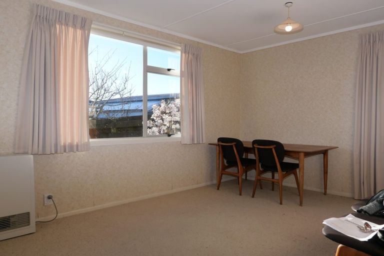 Photo of property in 115 Gloaming Hill, Titahi Bay, Porirua, 5022