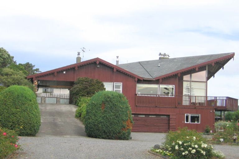 Photo of property in 7 Mayfair Place, Tawa, Wellington, 5028