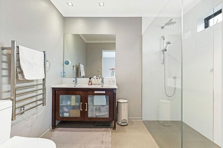 Photo of property in 20 Denham Court, Flagstaff, Hamilton, 3210