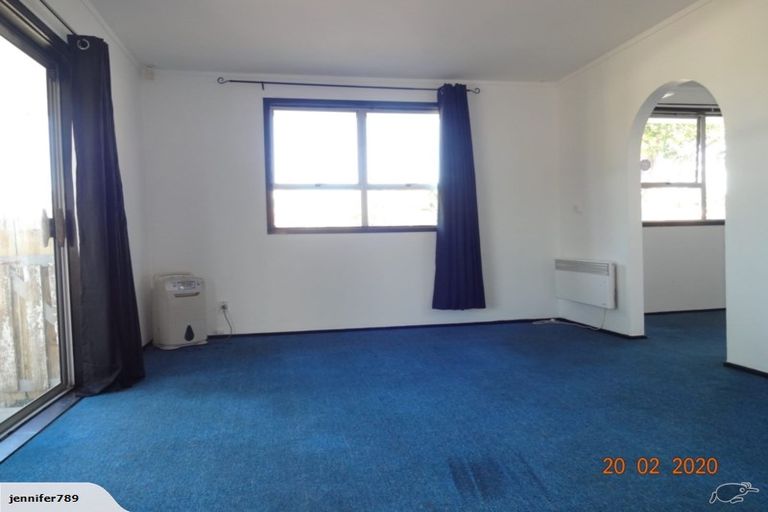 Photo of property in 391 Bucklands Beach Road, Bucklands Beach, Auckland, 2012