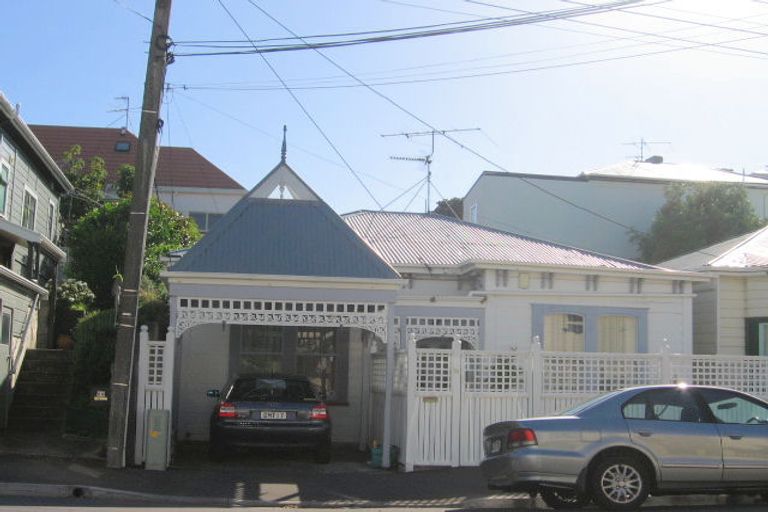 Photo of property in 91 Roxburgh Street, Mount Victoria, Wellington, 6011