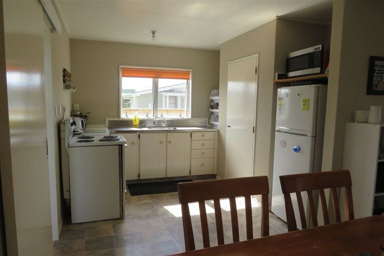 Photo of property in 18a Shortt Street, Foxton Beach, Foxton, 4815