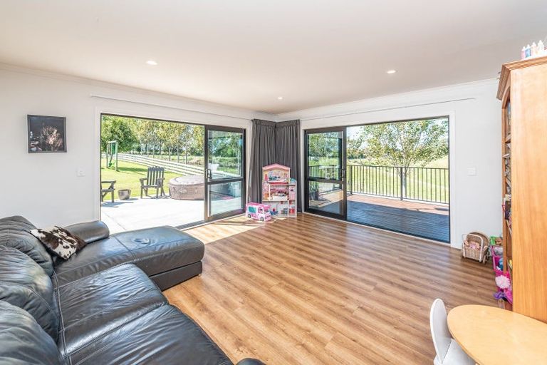 Photo of property in 600a No 2 Line, Okoia, Wanganui, 4572