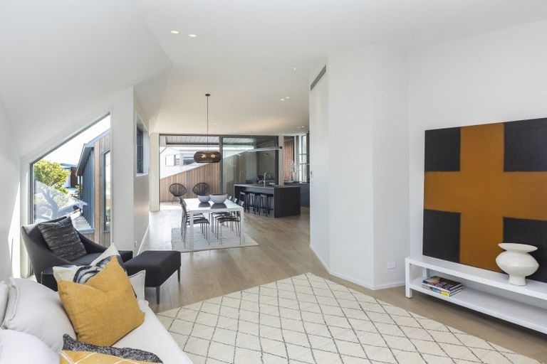 Photo of property in 128a Esplanade, Sumner, Christchurch, 8081