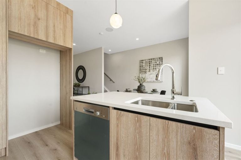 Photo of property in 39 Matakohe Road, Westgate, Auckland, 0814