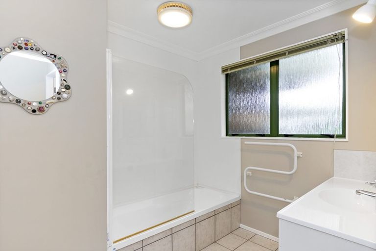 Photo of property in 35 Philomel Crest, Welcome Bay, Tauranga, 3112