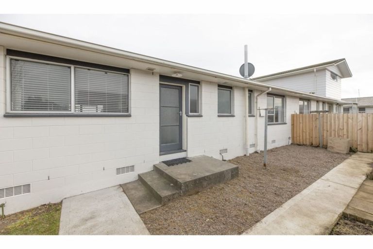 Photo of property in 1/2 Lamorna Road, Parklands, Christchurch, 8083