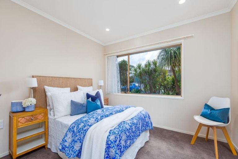 Photo of property in 3 Serrita Avenue, Sunnyhills, Auckland, 2010