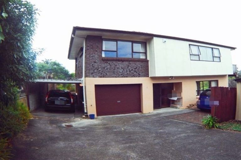 Photo of property in 2/52 Galloway Crescent, Farm Cove, Auckland, 2012