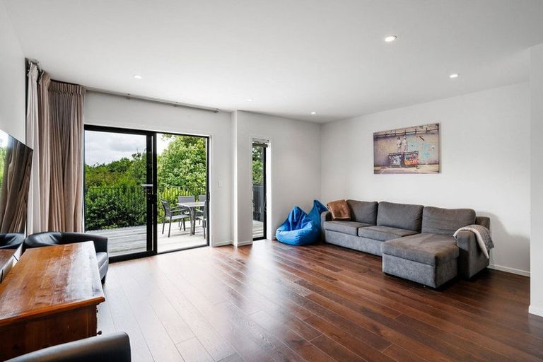 Photo of property in 11 Lakewood Lane, Cambridge, 3434