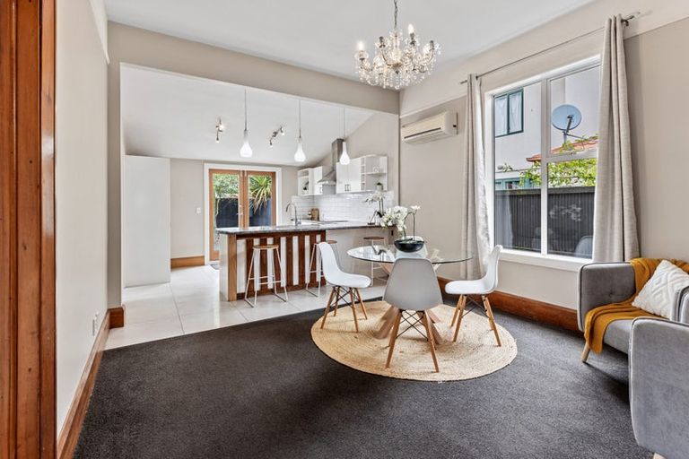 Photo of property in 70 Thackeray Place, Waltham, Christchurch, 8023