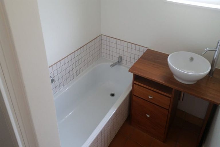 Photo of property in 1/45 Castor Bay Road, Castor Bay, Auckland, 0620