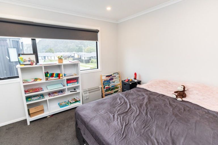 Photo of property in 78 Mawai Hakona Drive, Wallaceville, Upper Hutt, 5018