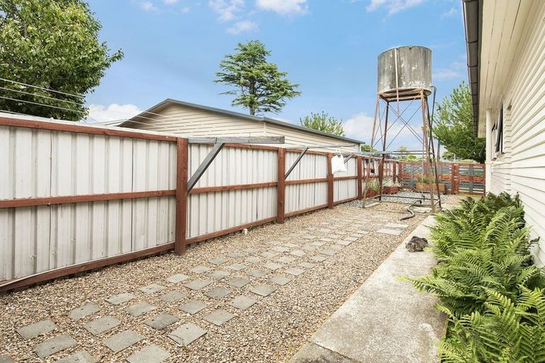 Photo of property in 17 Cryer Street, Southbridge, 7602