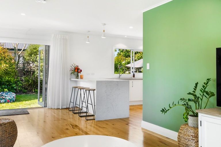 Photo of property in 12 Rheingold Place, Huapai, Kumeu, 0810