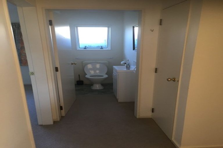 Photo of property in 52 Parata Street, Waikanae, 5036