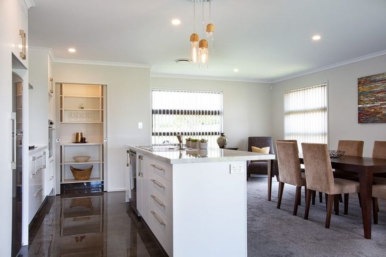 Photo of property in 38 Kohekohe Drive, Owhata, Rotorua, 3010