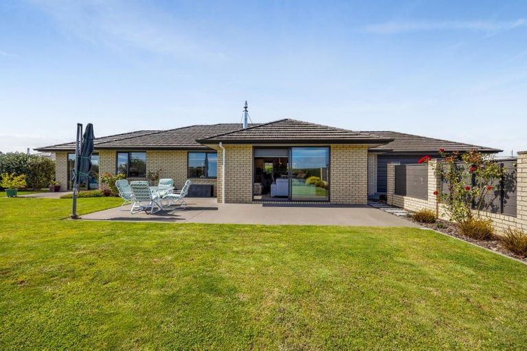 Photo of property in 472 Turuturu Road, Hawera, 4674