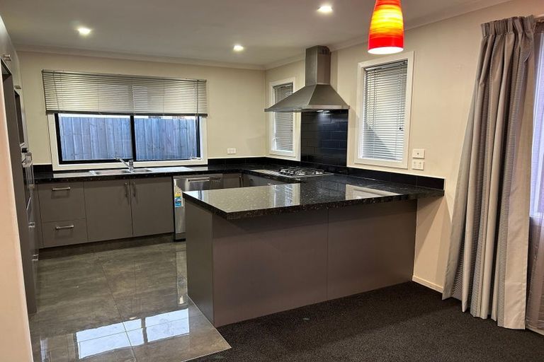 Photo of property in 5 Ishwar Ganda Boulevard, Halswell, Christchurch, 8025