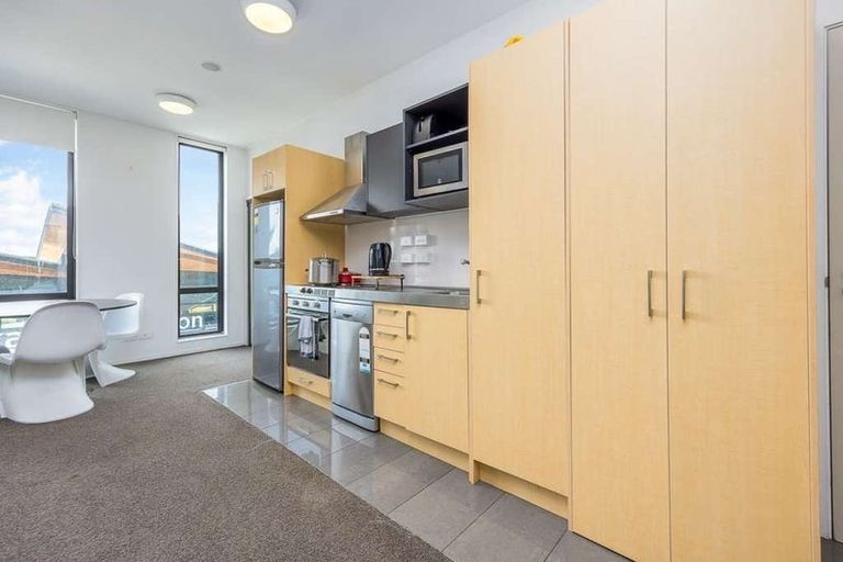 Photo of property in Twin Towers, 308/17 Putney Way, Manukau, Auckland, 2104