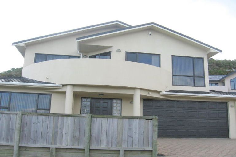 Photo of property in 26 Bowes Crescent, Strathmore Park, Wellington, 6022