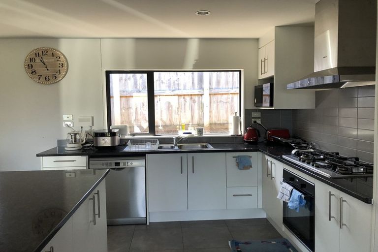 Photo of property in 14 Te Ironui Place, Huntington, Hamilton, 3210