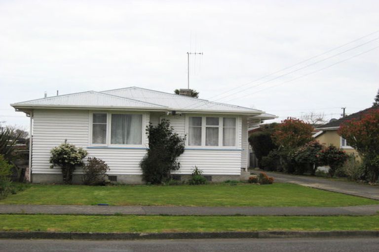 Photo of property in 11 Rugby Street, Levin, 5510