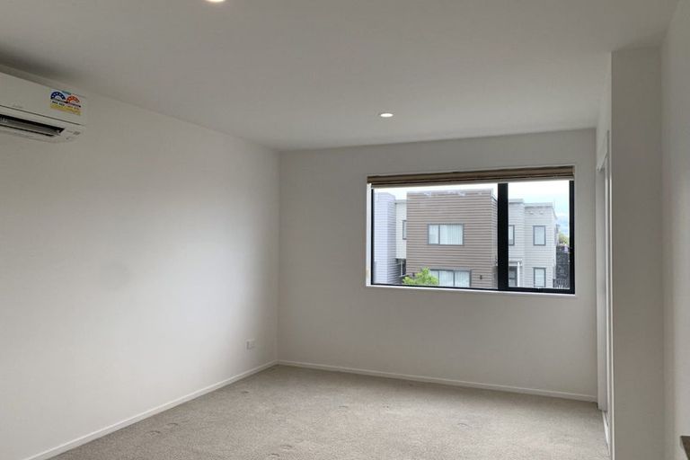 Photo of property in 49 Gecko Road, Hobsonville, Auckland, 0616