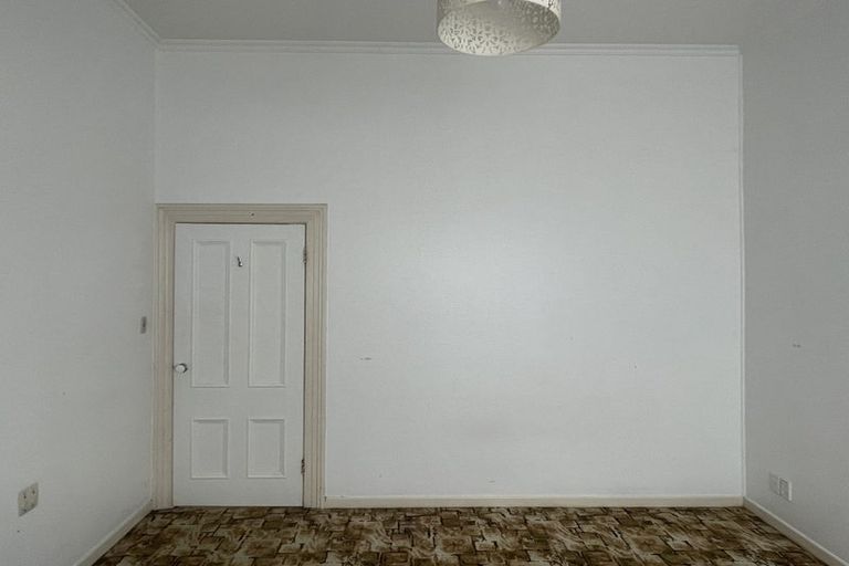 Photo of property in 19 Myrtle Crescent, Mount Cook, Wellington, 6021