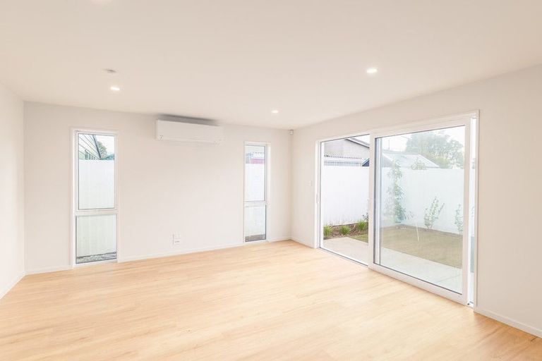 Photo of property in 67 Marriotts Road, North New Brighton, Christchurch, 8083