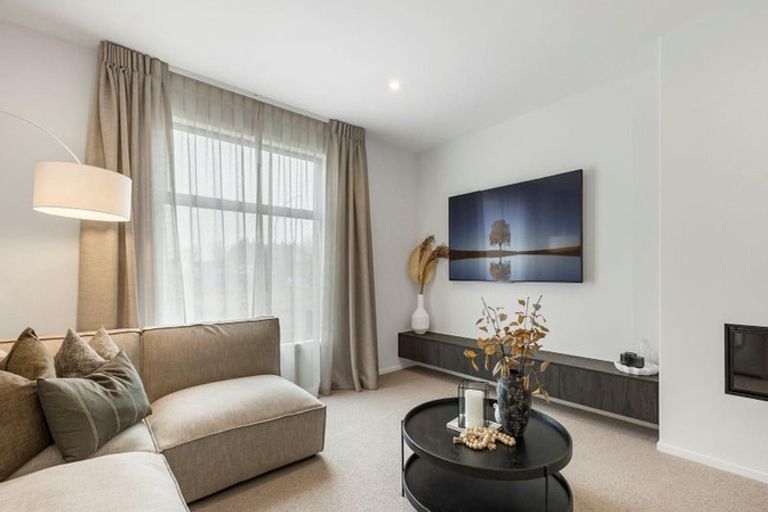 Photo of property in 15 Kanono Way, Helensville, 0800