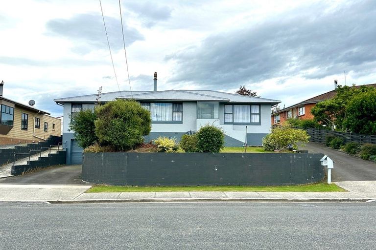 Photo of property in 13 Lowestoft Street, Balclutha, 9230