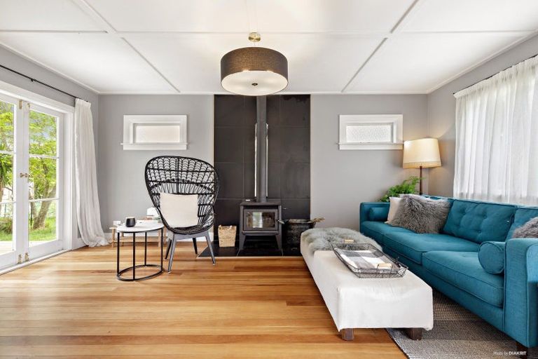 Photo of property in 160 Batty Road, Kingseat, Papakura, 2580