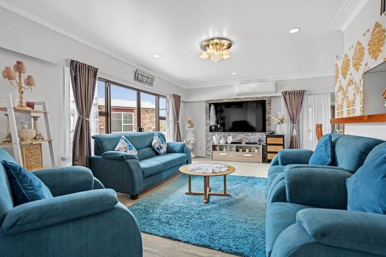 Photo of property in 57 Rosella Road, Mangere East, Auckland, 2024