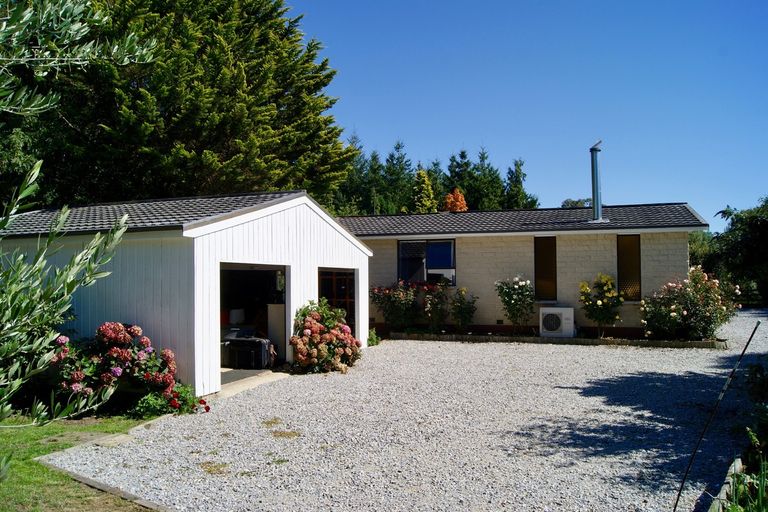 Photo of property in 21 Dunback Street, Waynes, Palmerston, 9483