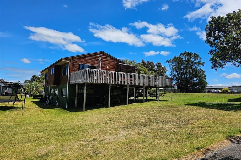 Photo of property in 173 Waimaire Avenue, Matarangi, Whitianga, 3592
