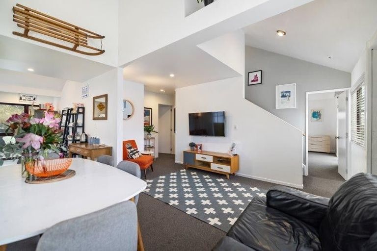 Photo of property in 402 Frankton Road, Queenstown, 9300