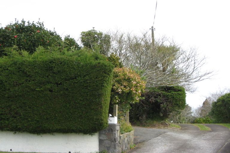 Photo of property in 174 Seaview Road, Westown, New Plymouth, 4310