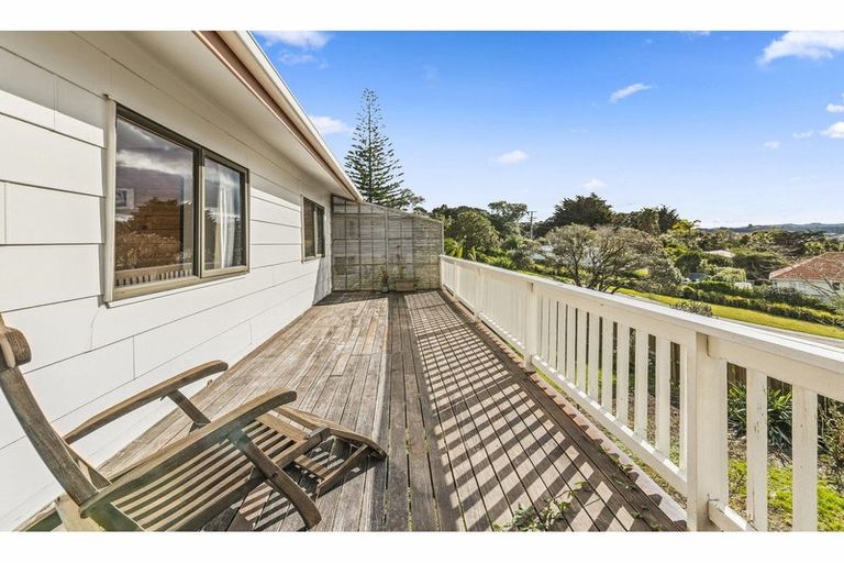 Photo of property in 9 Inca Place, Snells Beach, 0920