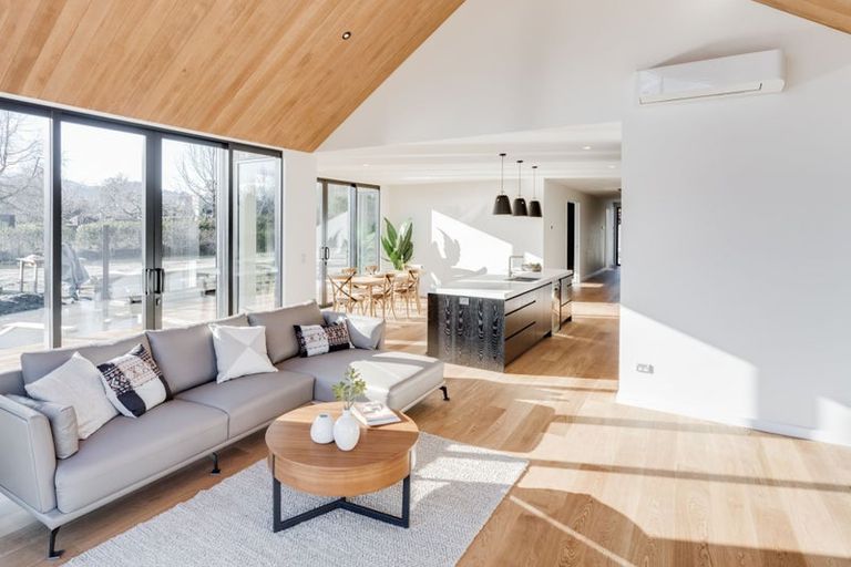 Photo of property in 170c Beacon Point Road, Wanaka, 9305