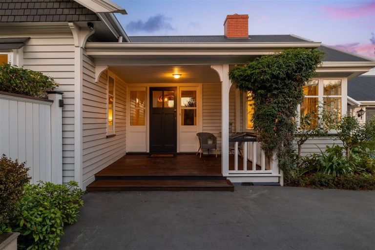 Photo of property in 59 Weston Road, St Albans, Christchurch, 8052