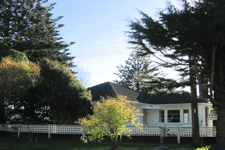 Photo of property in 420 Muritai Road, Eastbourne, Lower Hutt, 5013