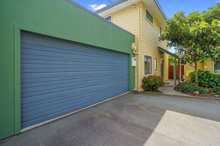 Photo of property in 3/7 Court Road, Tawa, Wellington, 5028